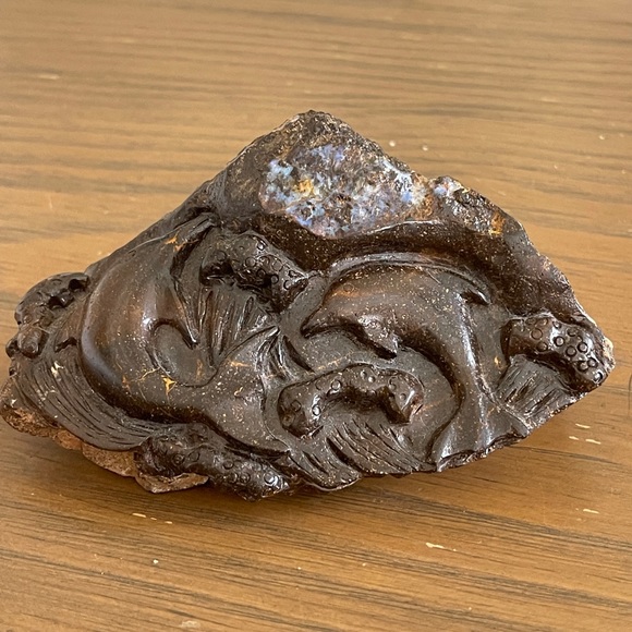 natural Gobi viewing stone Carving Dolphins 638g FROM Noth Carolina